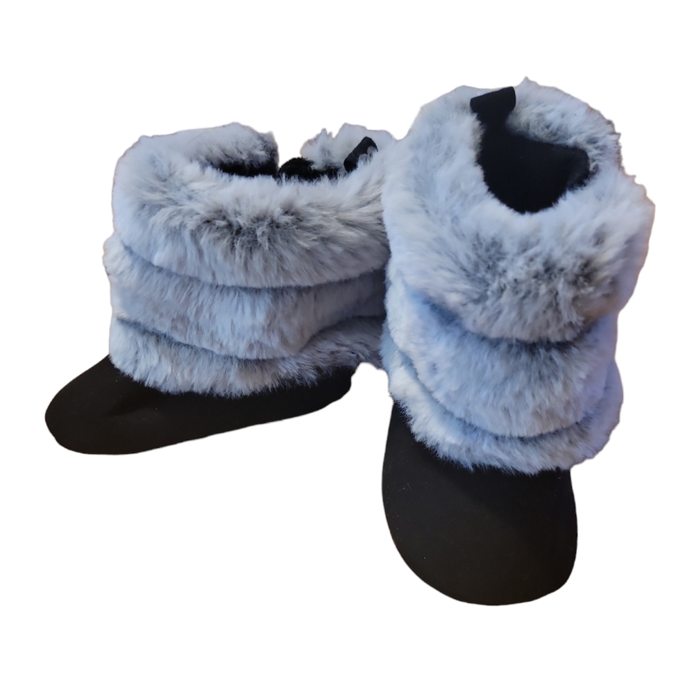 Stepping stones faux fur 6-9 month baby fur boots black gray soft